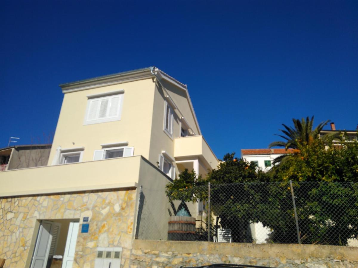 Lemon House Hotel Vis Exterior photo