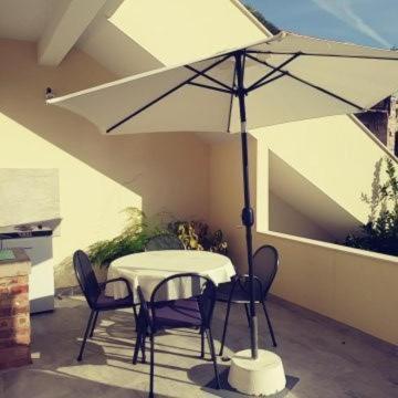 Lemon House Hotel Vis Exterior photo